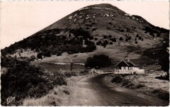 Le Puy-de-Dome vu du Peage