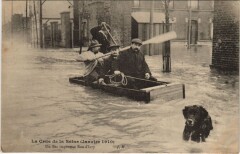 Inondations 1910 Paris Rue d'Ivry un bac