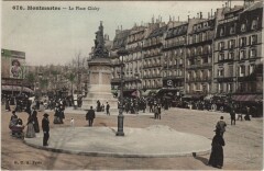 Montmartre - La Place Clichy à Paris 17e