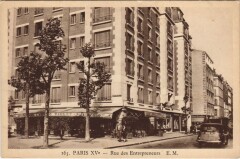 Carte postale ancienne Rue des Entrepreneurs
                                                                     à Paris 15e
                                