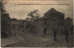 Montmartre - Rue de l'Abreuvoir et rue des Saules à Paris 18e