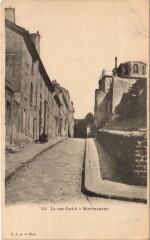La rue Cortot à Montmartre à Paris 18e