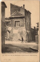 Carte postale ancienne Montmartre - Un coin des rues du Mont-Cenis et Saint-Vincent
                                                                     à Paris 18e
                                