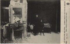 Paris Les Zeppelins sur Paris deux enfants