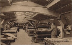 Paris Au Bon Marhce Coupe des Echantillons