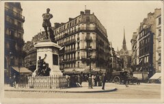 Paris Statue Etienne Dolet
