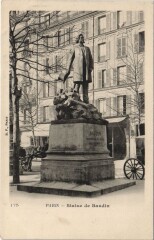 Paris Statue de Baudin
