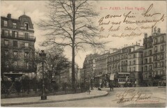 Paris 9e Place Pigalle à Paris 9e