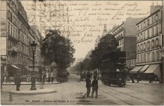Avenue des Ternes à Paris 17e