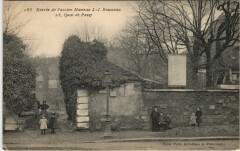 Entrée de l'ancien Hameau Jean-Jacques Rousseau - Quai de Passy à Paris 16e
