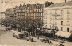 Le Boulevard Montparnasse à Paris 15e