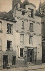 Paris 5e 40, Rue de la Montagne Sainte-Genevieve -
																					75005 Paris 5e
																			