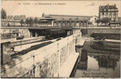 Carte postale ancienne Le Métropolitain à la Bastille
                                                                     à Paris 4e
                                