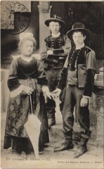 Costumes de Trevoux -
													56 Morbihan
												