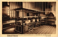 Ecole de Jeunes Filles - Clermont-Ferrand - La Cuisine à Clermont-Ferrand