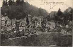Clermont-en-Argonne Entree de la Place (prise rue Thiers) à Clermont-en-Argonne