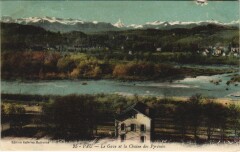 Pau - Le Gave et la Chaine des Pyrenées à Pau