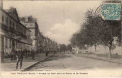 Pauillac-Avenue du Port sur les Bords de la Gironde à Pauillac