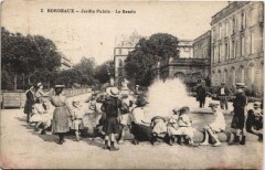 Bordeaux-Jardin Public-Le Bassin à Bordeaux