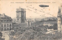 Vincennes - Dirigeable Evoluant Sur Le Vieux Fort -
																					94300 Vincennes
																			