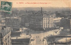 Pantin - La Place De La Mairie Et Le Pont Du Canal -
																					93500 Pantin
																			