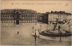 Lille Place Philippe le Bon. Université et la Statue de Pasteur à Lille