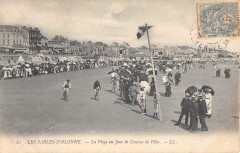 Les Sables D'Olonne - La Plage Un Jour De Courses A Velo aux Sables-d'Olonne