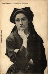 Folklore - Pensive - Jeune Fille de l'Ile de Sein