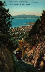 Riviera Super - Cannes - Funiculaire - Vue sur Cannes - Au fond à Cannes