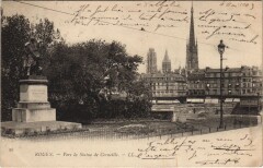 Rouen - Vers la statue de cornielle à Rouen