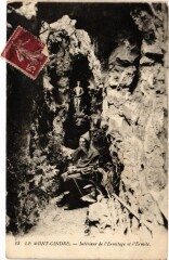 Le Mont-Cindre - Intérieur de l'Ermitage et l'Ermite