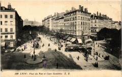 Lyon - Place du Pont et Cours Gambetta à Lyon