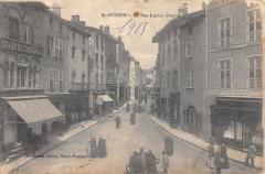 Saint Junien - La Rue Lucien Dumas à Saint-Junien