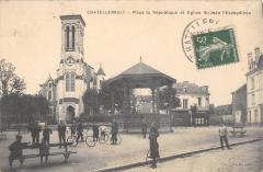 Chatellerault - Place De La Republique à Châtellerault