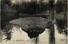 Bagatelle - L'Ile -
																					75000 Paris
																			