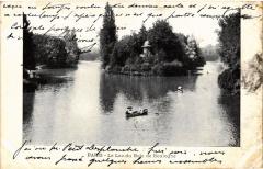 Carte postale ancienne Le Lac du Bois de Boulogne
                                                                     à Paris 16e
                                