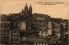 Panorama vers le Sacré-Coeur et la Butte-Montmartre à Paris 9e
