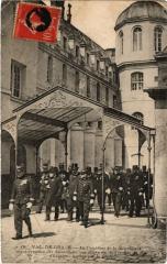 Paris 5e-Val de Grace-Le President de la République à Paris 5e