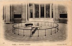 Paris 5e-Le Panthéon-Le Pendule à Paris 5e