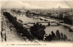 Paris vue sur la Seine, prise du Pavillon de Flore