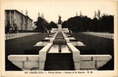 Paris 12e-Porte Dorée-Statue et la Bassin à Paris 12e