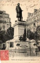 Statue de Raspail, Boulevard Raspail à Paris 14e