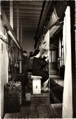 Carte postale ancienne Manufacture des Gobelins - Atelier de Haute-Lisse
                                                                     à Paris 13e
                                