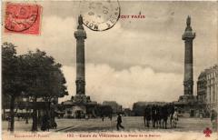 Carte postale ancienne Cours de Vincennes à la Place de la Nation - Les Colonnes du Trône
                                                                     à Paris 12e
                                