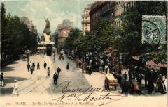Paris 10e-La Rue Turbigo et la Statue de la Republique à Paris 10e