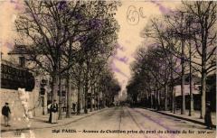 Carte postale ancienne Avenue de Chatillon prise du pont du Chemin de fer
                                                                     à Paris 14e
                                