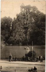 Buttes-Chaumont - Le Lac à Paris 19e