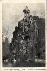 Carte postale ancienne Belvédère des Buttes-Chaumont
                                                                     à Paris 19e
                                