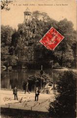 Buttes Chaumont - Lac et Rocher à Paris 19e