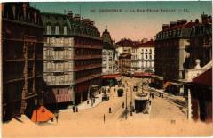 Grenoble - La Rue Felix Poulat à Grenoble